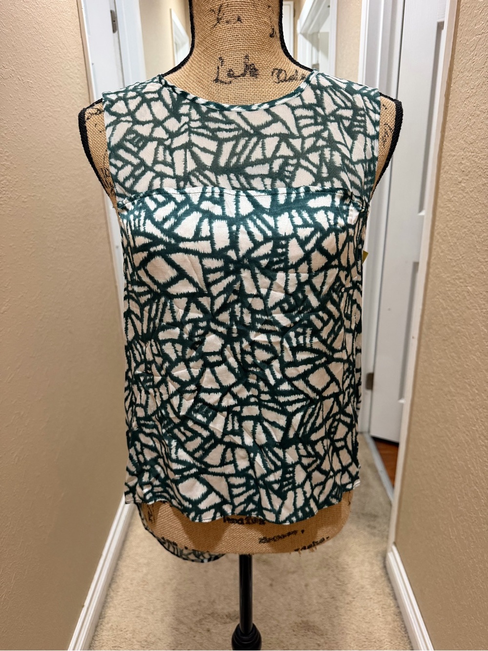 Forest Green and White Geometric Sleeveless Blouse